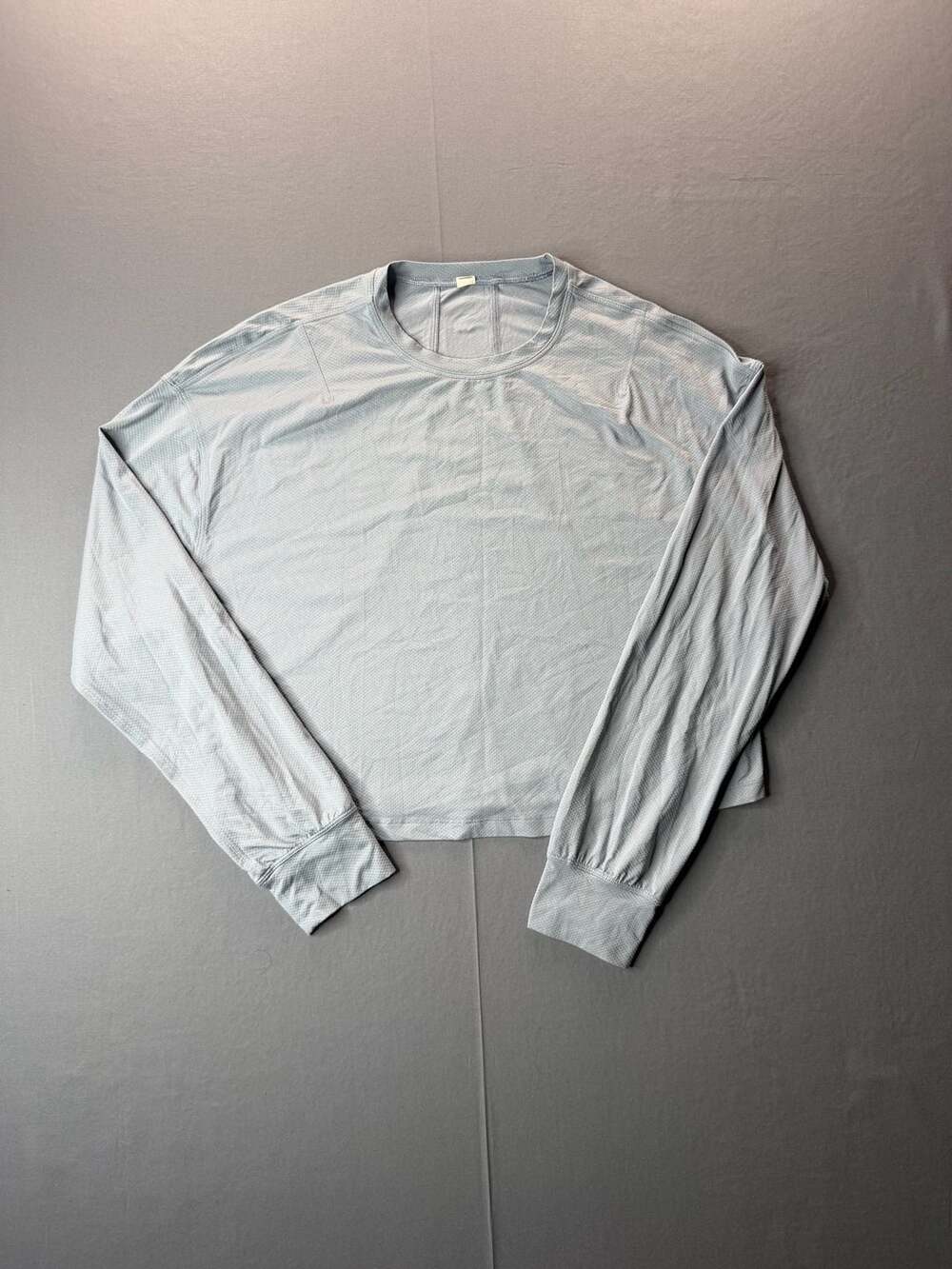 Lululemon Metal Vent Tech Long Sleeve Women’s Crop Blue Athletic Shirt